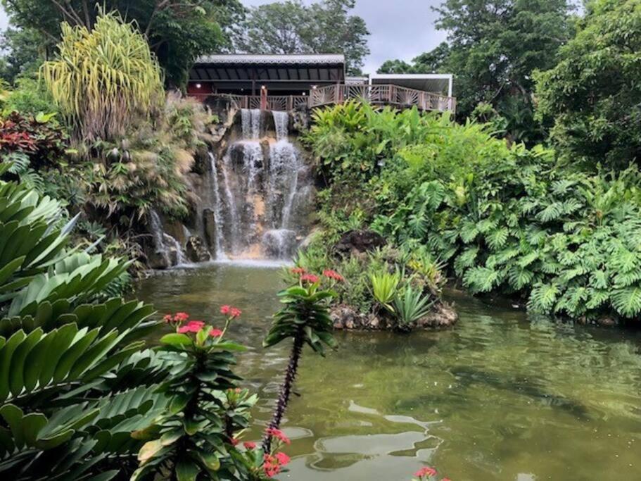 Bungalow Avec Jacuzzi Privatif Villa Sainte-Rose Eksteriør bilde